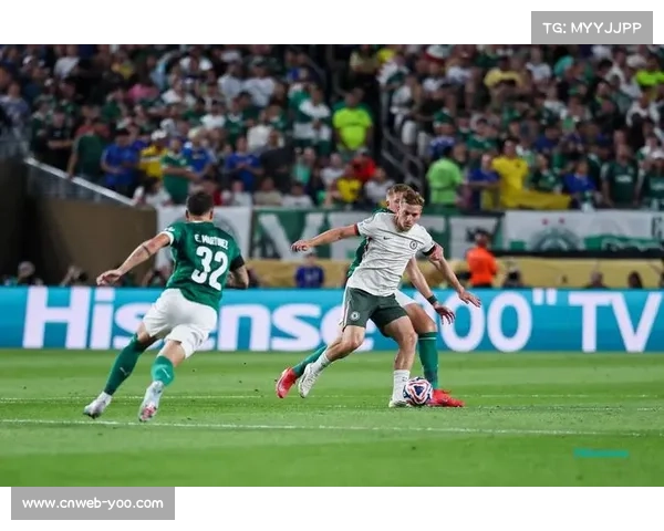 帕尔梅拉斯3-1击败河床，罗克梅开二度挺进四强